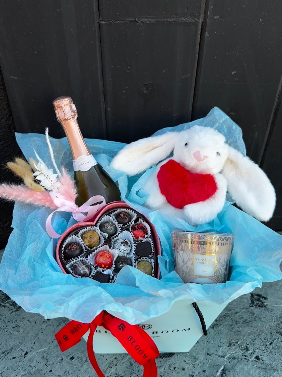 Valentine's Gift Basket - Large