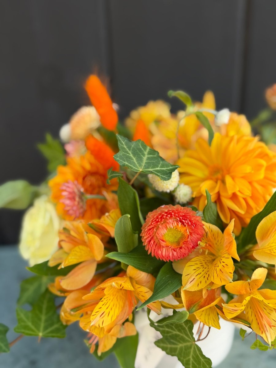 Fall Kiss - Vase included