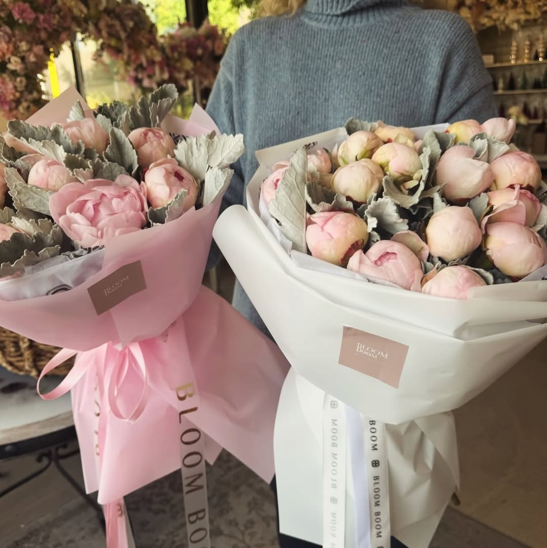 Peonies light pink - NEXT DAY ORDER ONLY