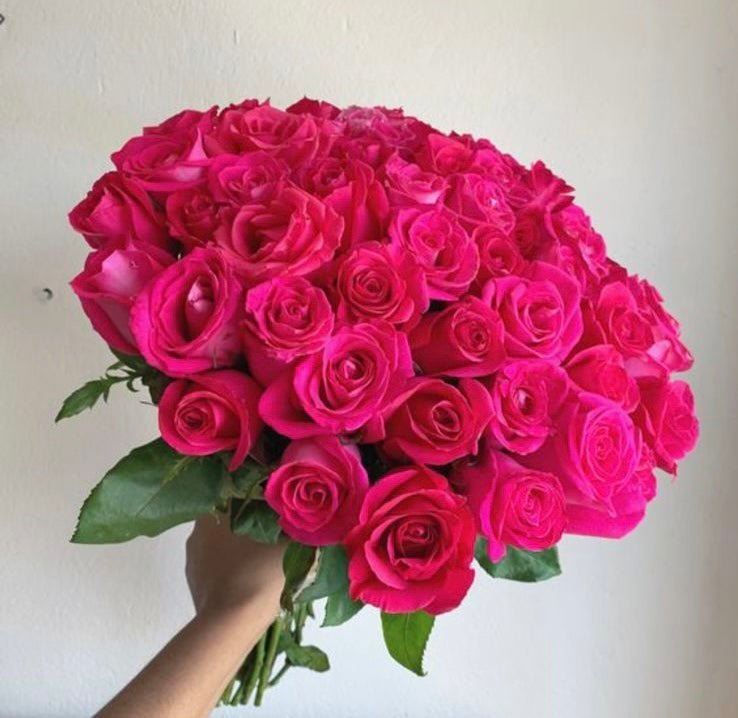 Bouquet of Bright Pink Roses – 50/75/100