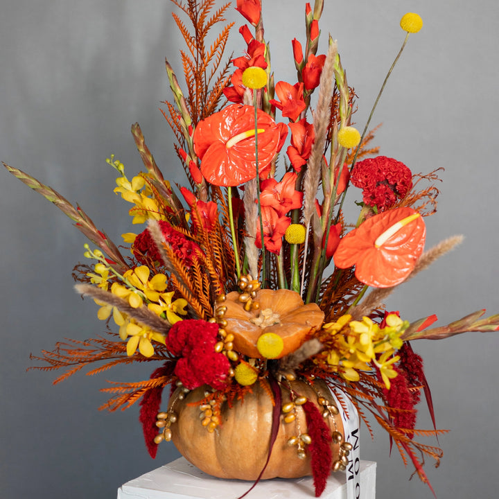 Bouquet "Phantom Foliage Fiesta"