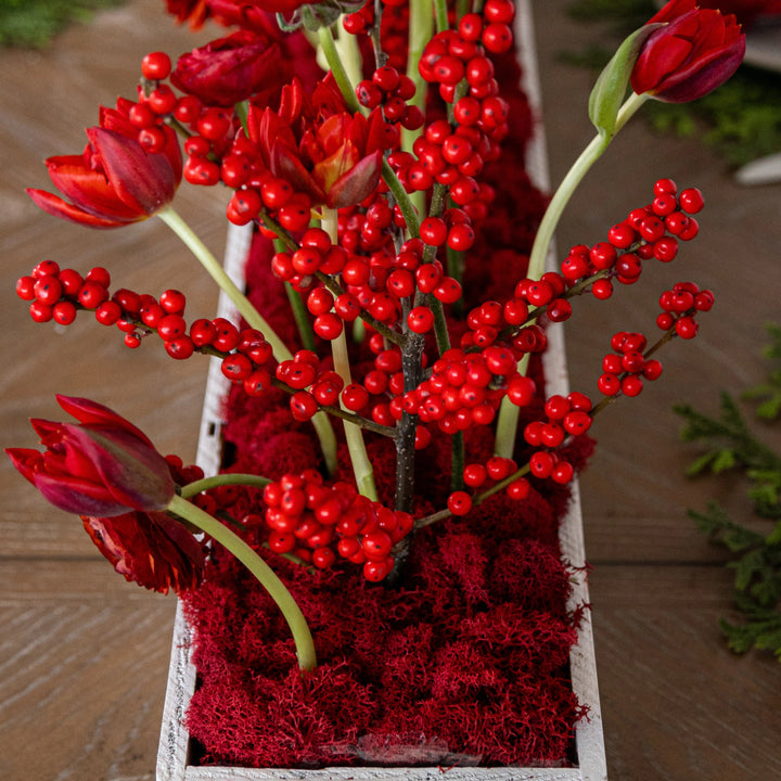 Christmas centerpiece "Bullfinch on a winter branch"