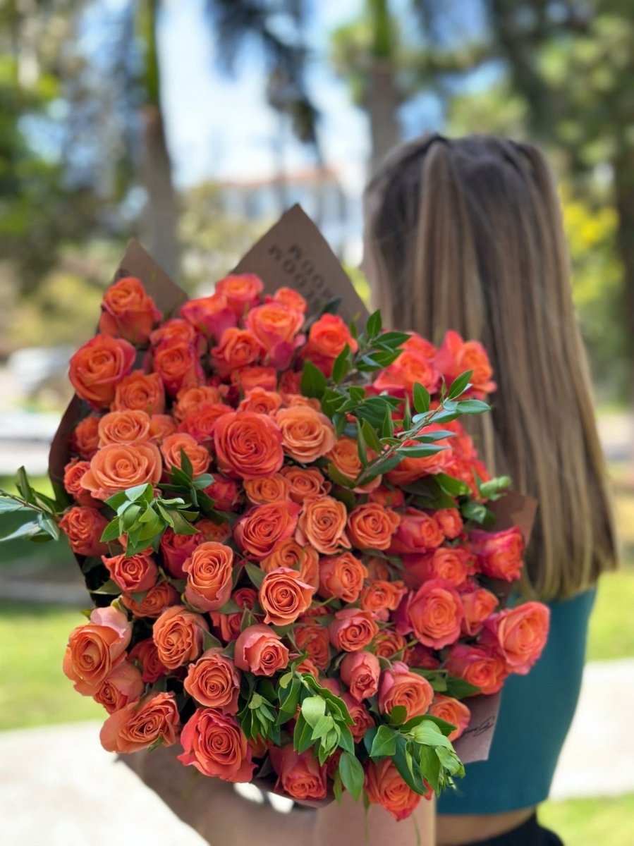 Bouquet of coral roses