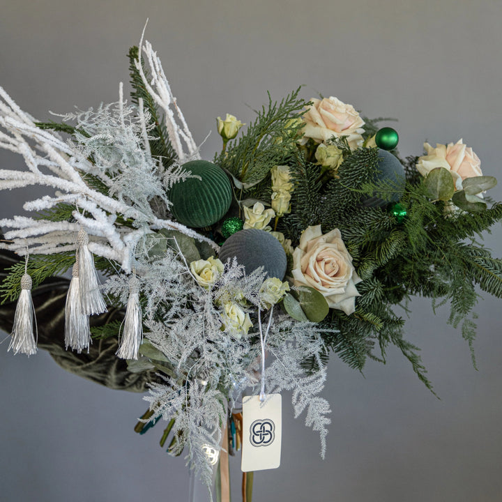 Bouquet "Snowy Christmas Night" with roses