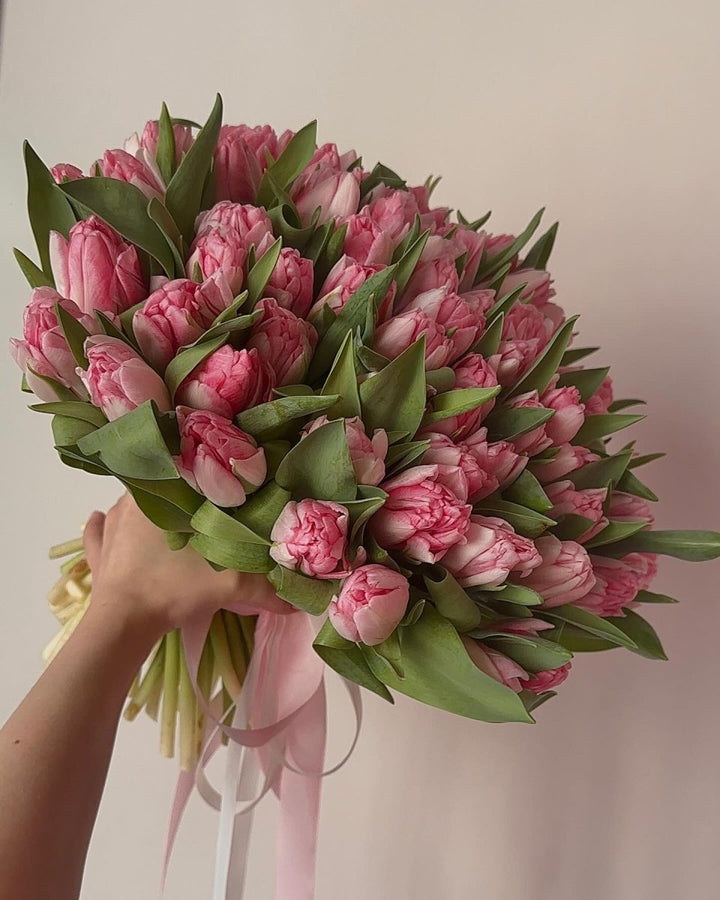 Bouquets of 75 pink tulips