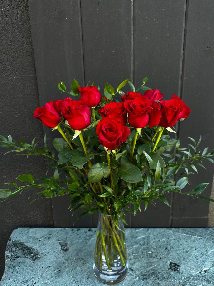 The Classic Romance – Dozen Red Roses in a Vase