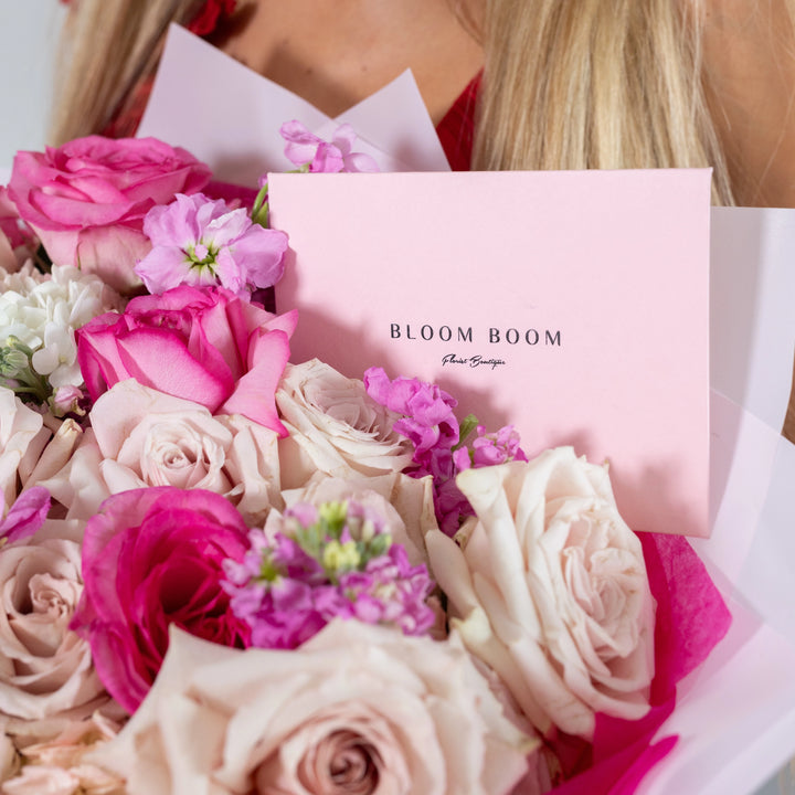 Classic bouquet Sweet Candy with roses and hydrangea