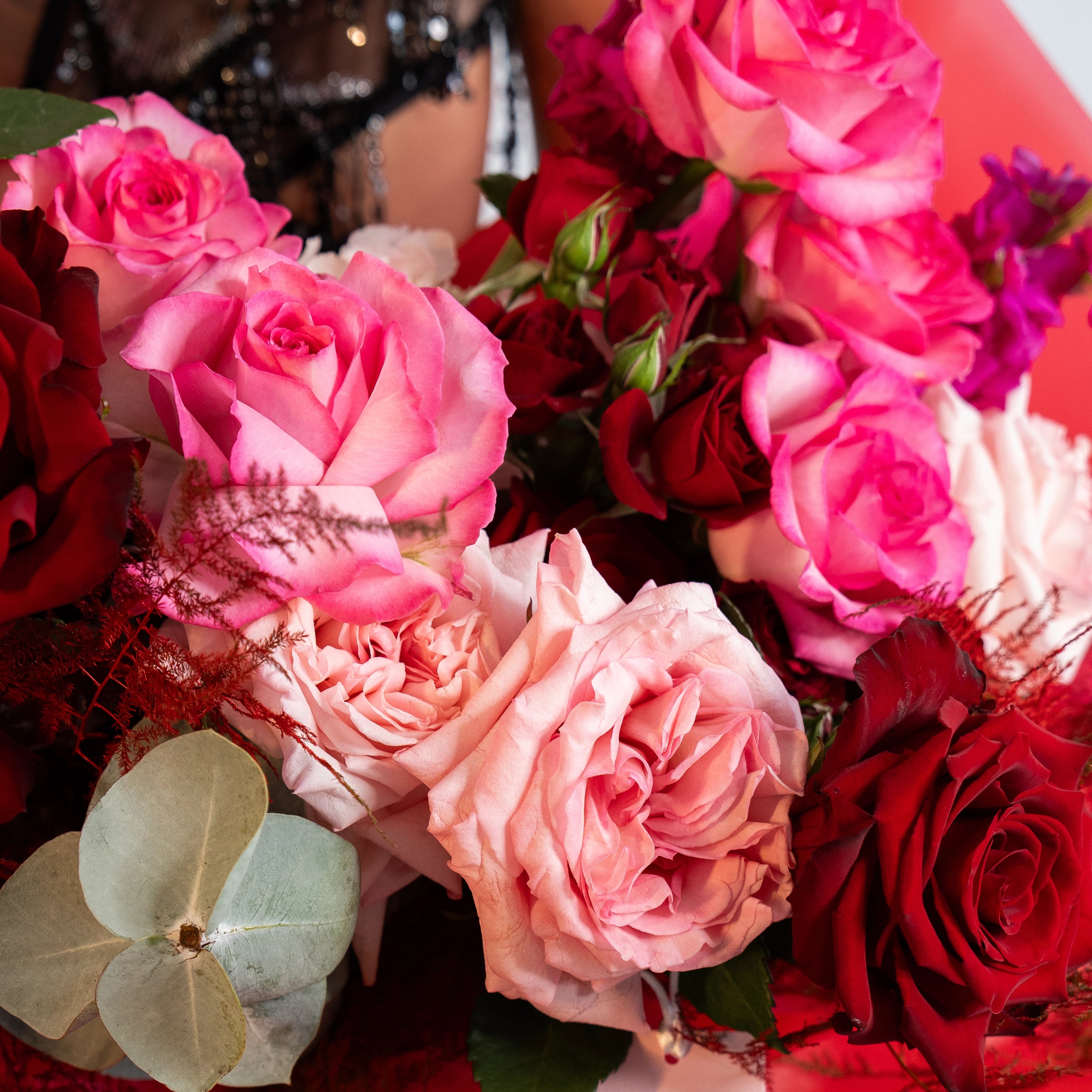Small bouquet "Whispers of Love" with hydrangea and roses