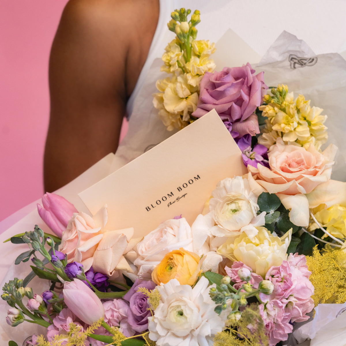 Simple bouquet "Bubble gum" with roses and tulips