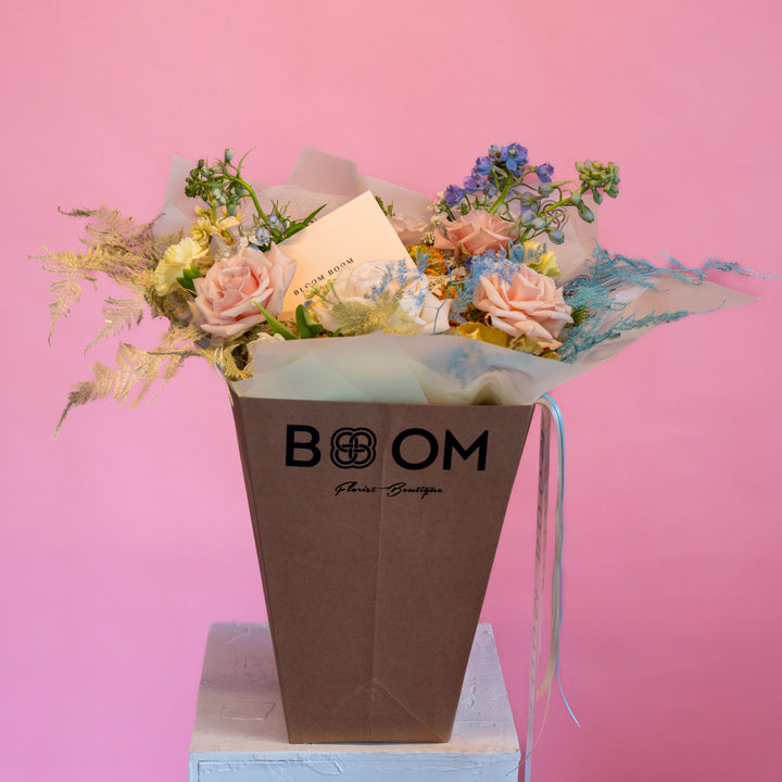 Small bouquet "Lovely" with roses and tulips